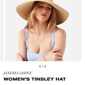 Janessa Leone Tinsley hat NWT